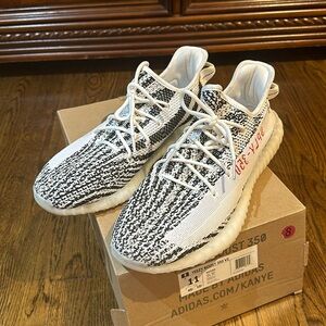 Yeezy Boost 350 V2